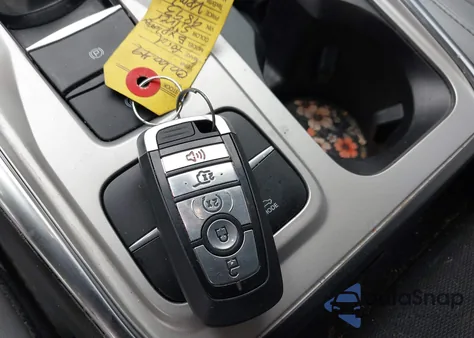 2021 Ford Explorer Xlt from USA, damaged, VIN 1FMSK7DH1MGB49893